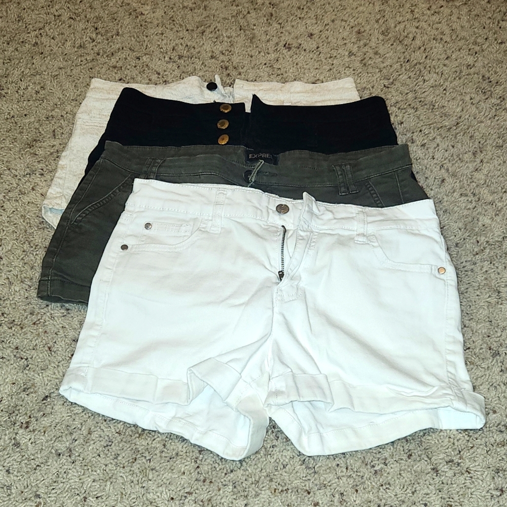 Womens shorts bundle size 8/9